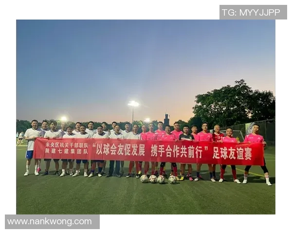 深圳足球队精英赛表现分析团队协作的重要性与未来发展方向 深圳足球队精英赛表现分析团队协作的重要性与未来发展方向