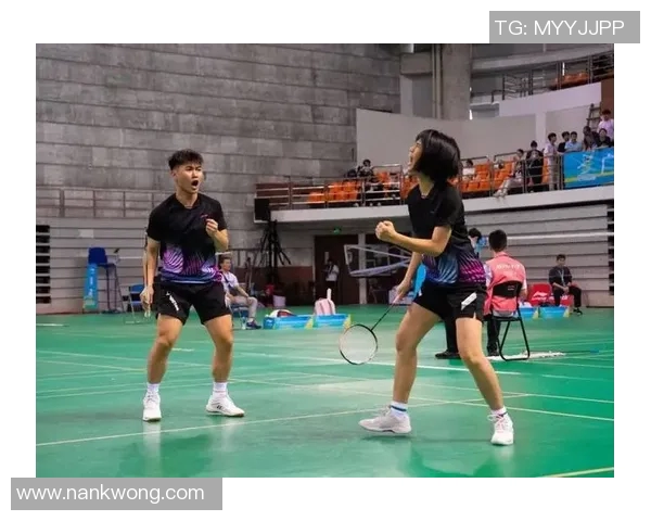 羽毛球团队协作实力大比拼重庆羽毛球队荣获第一名殊荣