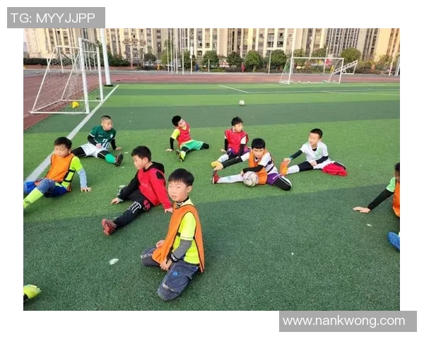 幼儿探索足球明星的精彩瞬间与成长故事视频分享 幼儿探索足球明星的精彩瞬间与成长故事视频分享